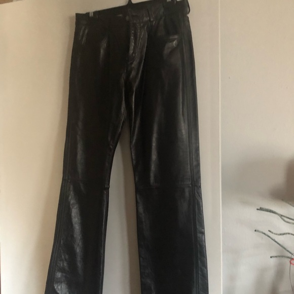 Can’t walk in heels - Picture 8 of 11